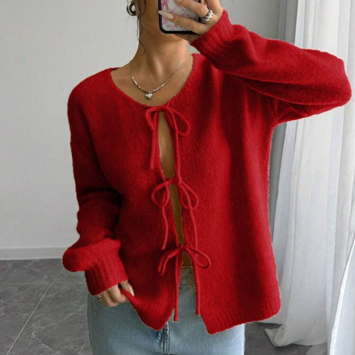 Oversized knit sweater for women with decorative lace detail Chic und Stil