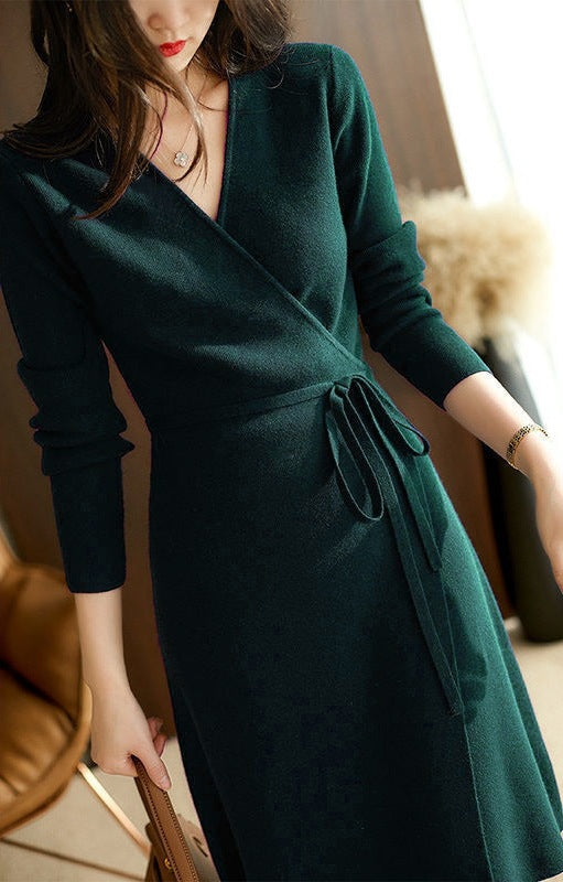 Women’s Wrap Dress with Long Sleeves and Elegant Waist Detailing Lune London
