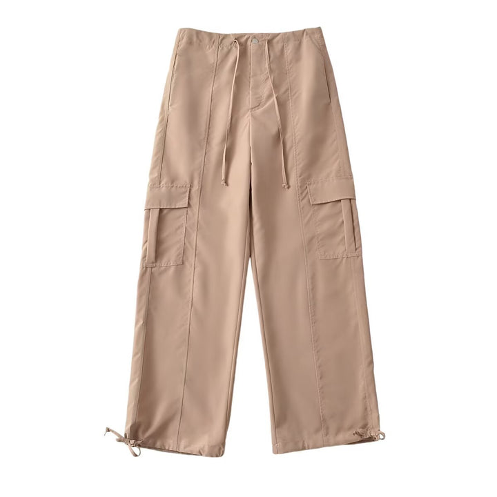 Comfortable cargo pants for women with adjustable waist and functional pockets Lune London