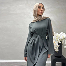 Trendy women's maxi dress in fluid fabric with wide sleeves Lune London