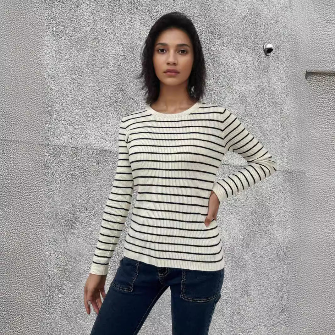 Long sleeve shirt for women with fine stripes and a loose fit Lune London