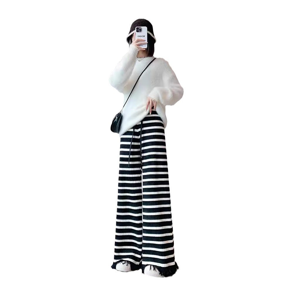 Ladies Elegant Striped Palazzo Pants in Ribbed Knit Lune London