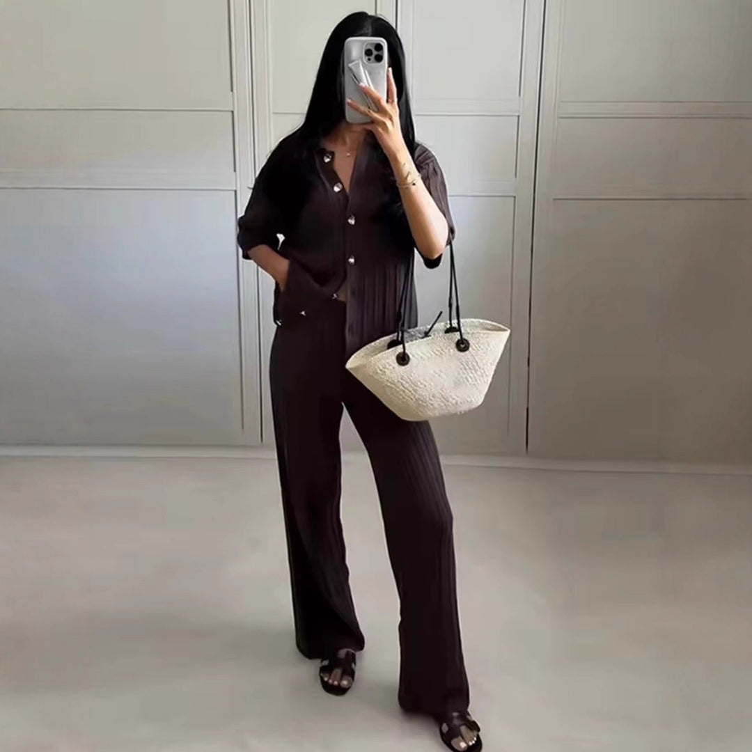Wide knit palazzo pants for women with an elastic waistband and elegant structure Lune London