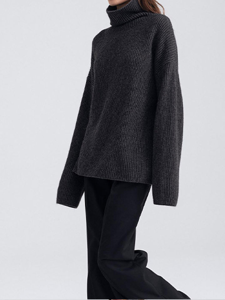 Ladies Large Knit Turtleneck Sweater in High-Quality Material Lune London