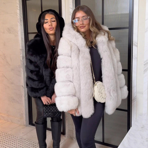 Women's Faux Fur Coat with Luxurious Feel and Elegant Quartz Details Lune London