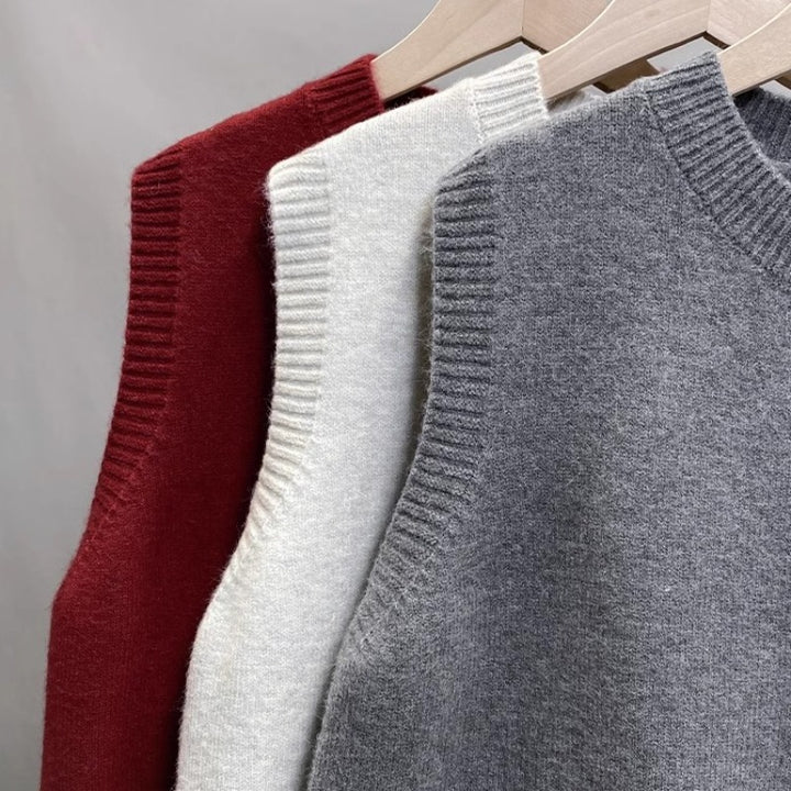 Knitted vest for women with button details and side pockets Lune London