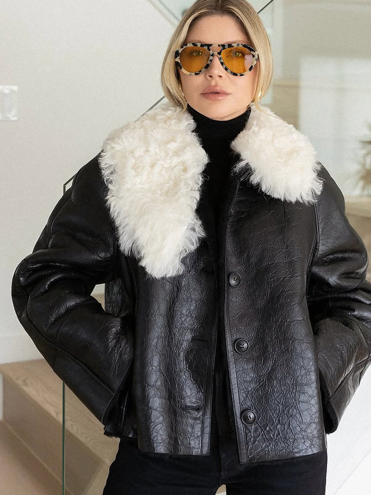 Luxurious synthetic leather jacket for women with faux fur collar Lune London