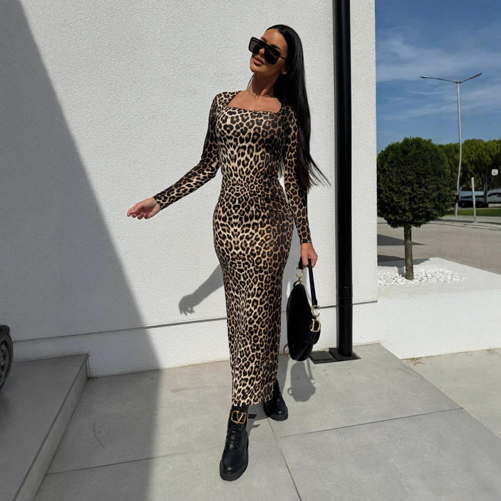 Elegant long sleeve maxi dress for ladies with fitted cut Lune London