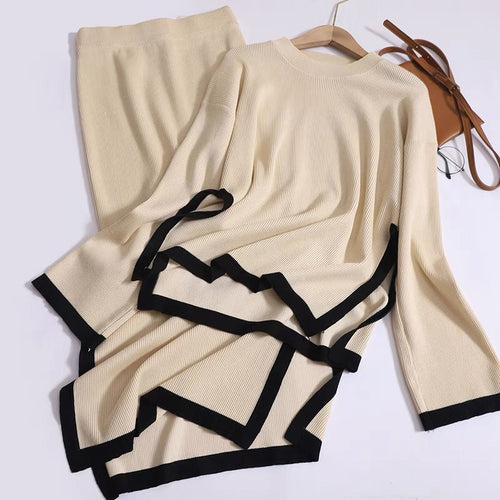 Women's knit loungewear set with decorative contrast hem Lune London