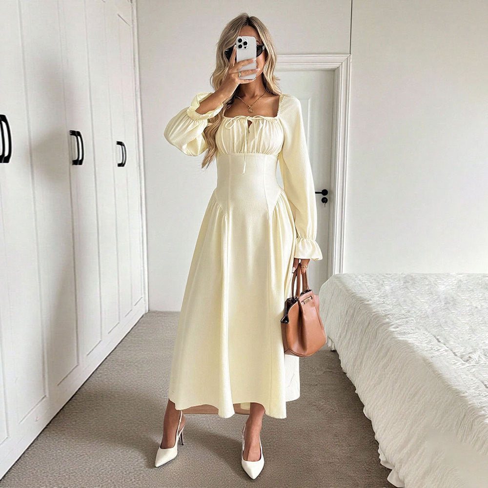 Elegant maxi dress for women with sophisticated drawstring and puff sleeves Chic & Stil