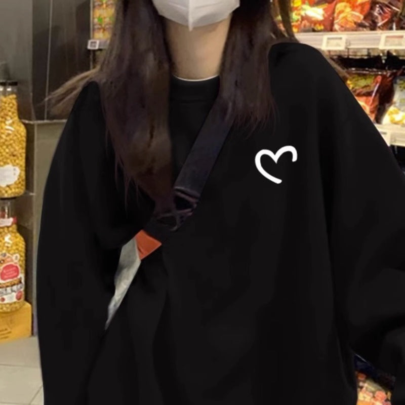 Women's Casual Oversized Sweater with Heart-shaped Design and Comfortable Materials