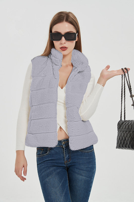 Ladies quilted gilet with high collar and trendy cut Lune London