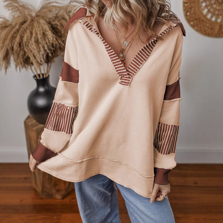 Comfortable sweater for women with a shirt collar and striped sleeves Lune London