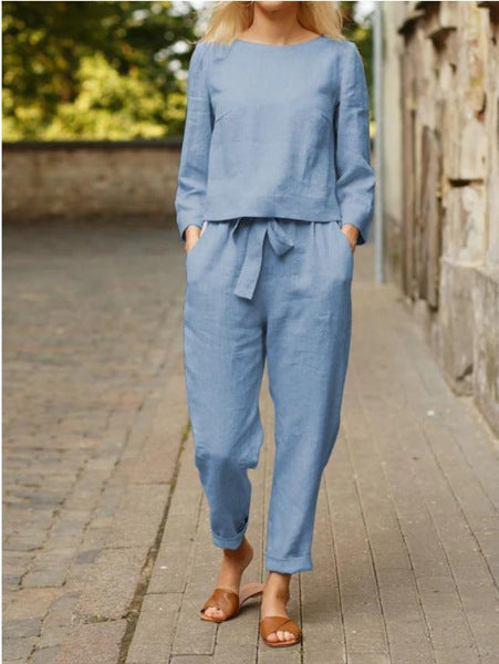 Ensemble en lin deux pièces pour femmes avec haut à la mode et pantalons confortables Chic & Stil