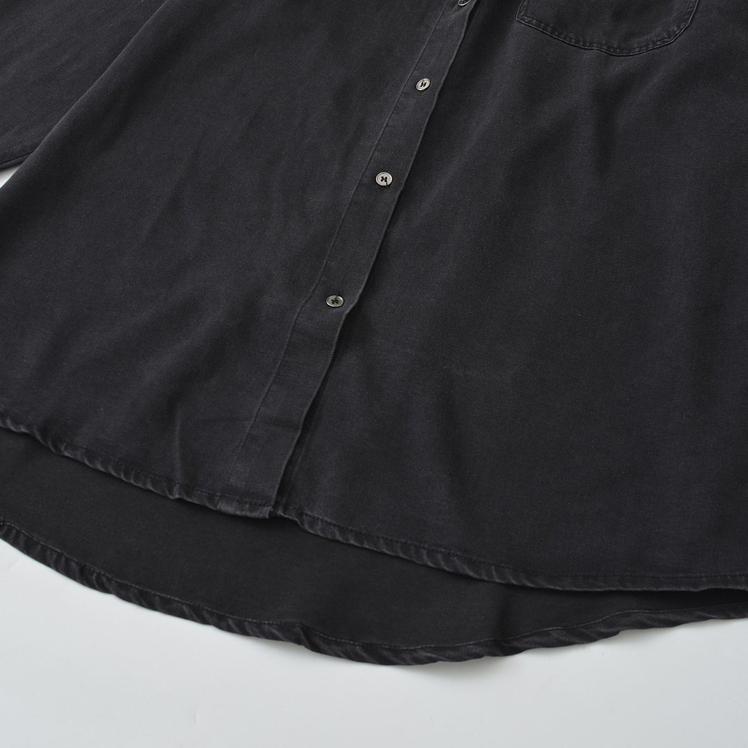Lune London casual long sleeve blouse for women with practical chest pocket and classic collar