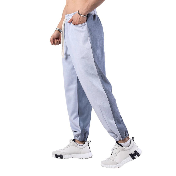 Comfortable women's jogging pants with elastic waist and side pockets Lune London