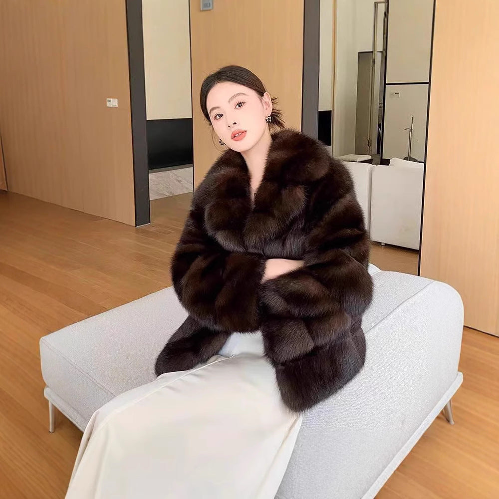 Ladies luxurious and warm faux fur jacket Lune London
