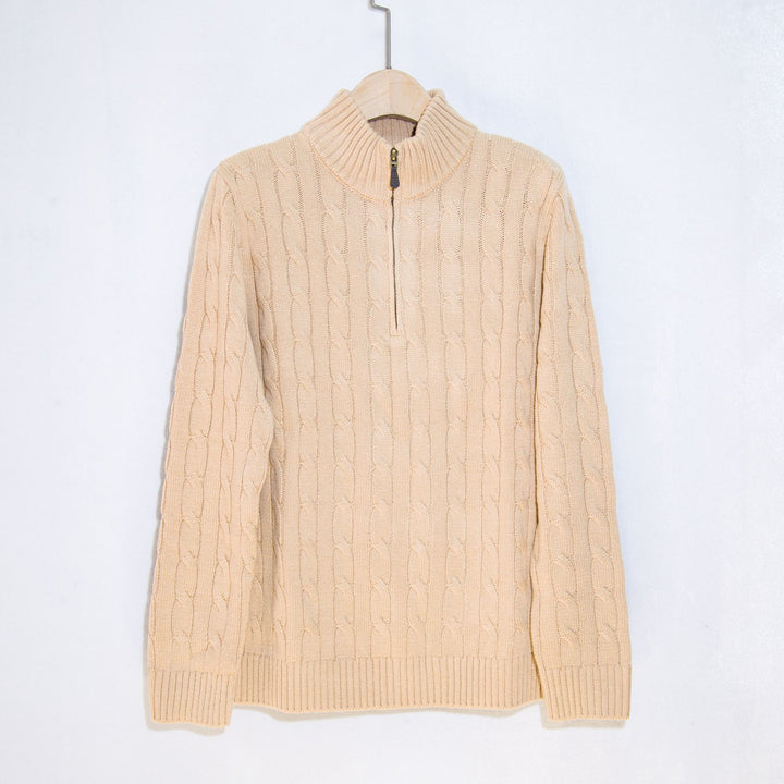 Elegant knitted sweater for men with half-zip closure and cable pattern Lune London