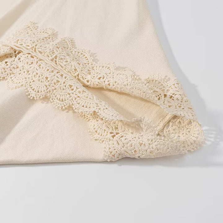 Cardigan fin pour femmes avec finition en dentelle aérienne Chic & Stil