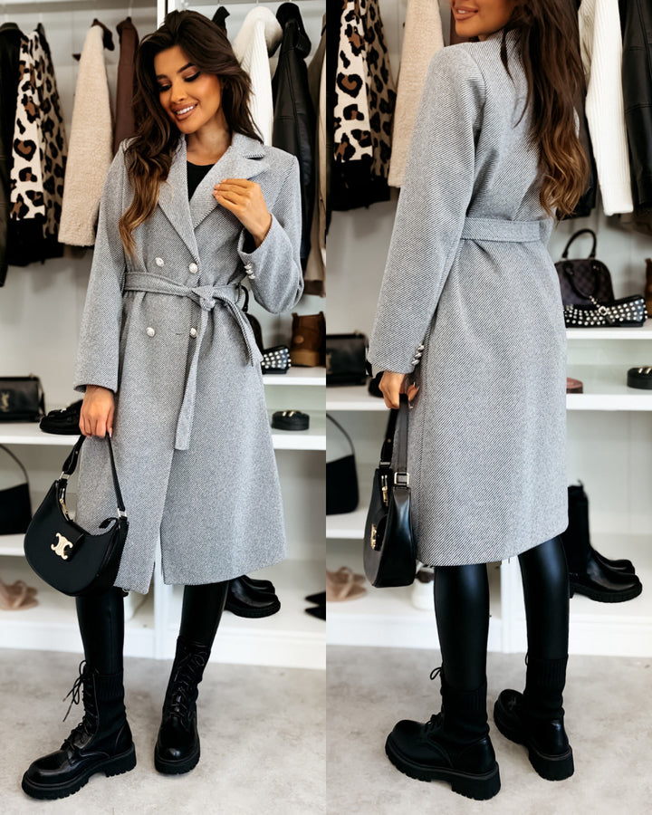 Elegant trench coat for women with adjustable belt and double-breasted Lune London