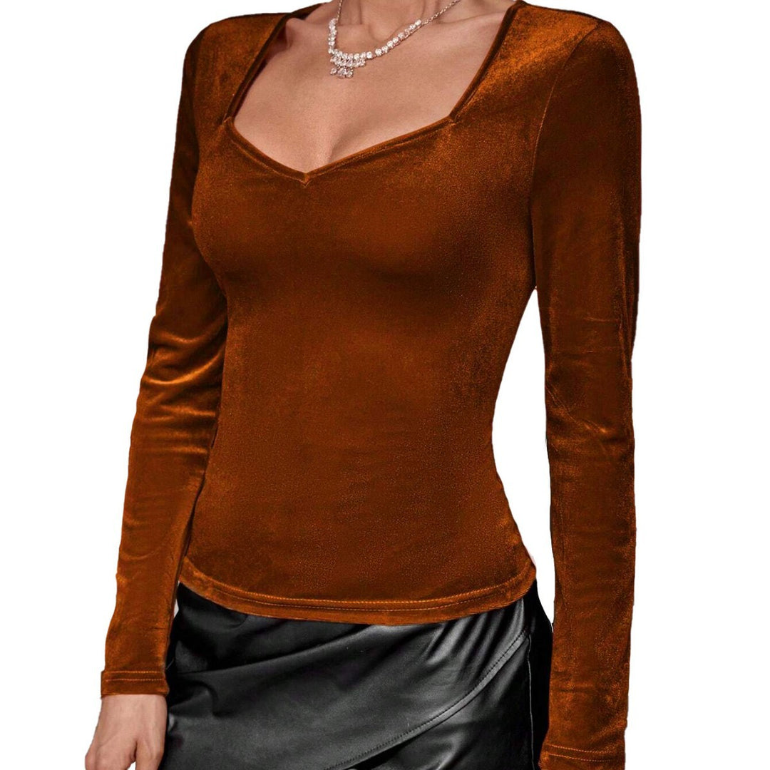 Elegant Women's Long Sleeve Blouse in Velvet Material Chic & Style