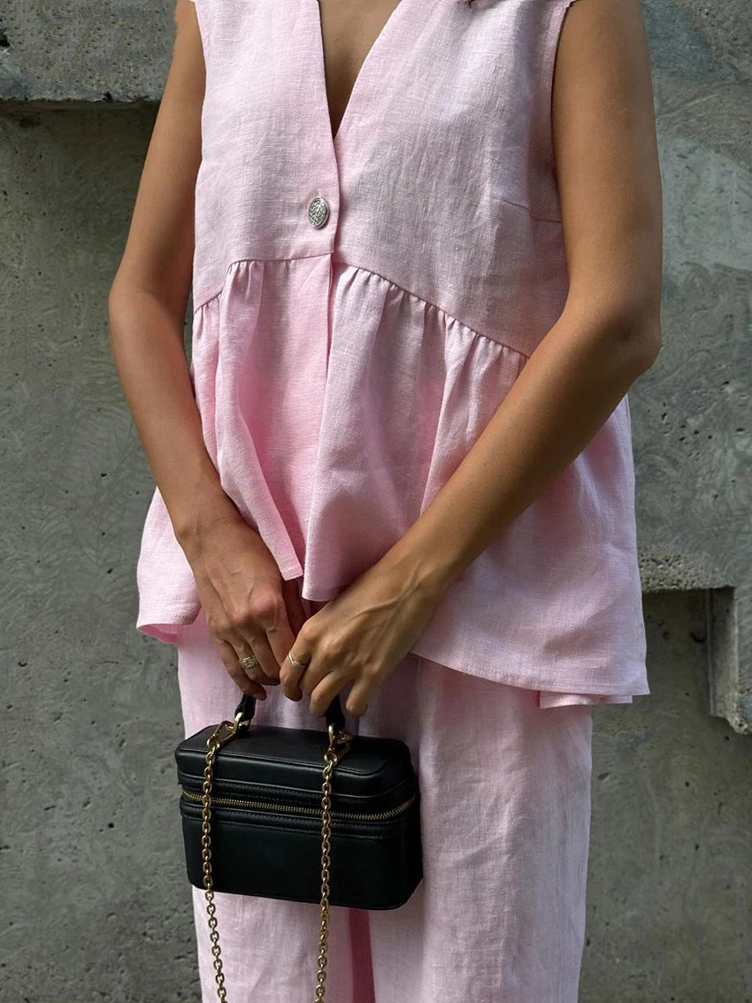 Ladies airy jumpsuit with V-neck and flowing cut Lune London