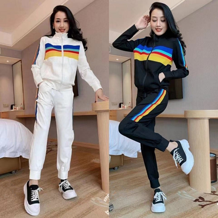 Women's sporty leisure set with high collar and colorful stripes Chic & Stil