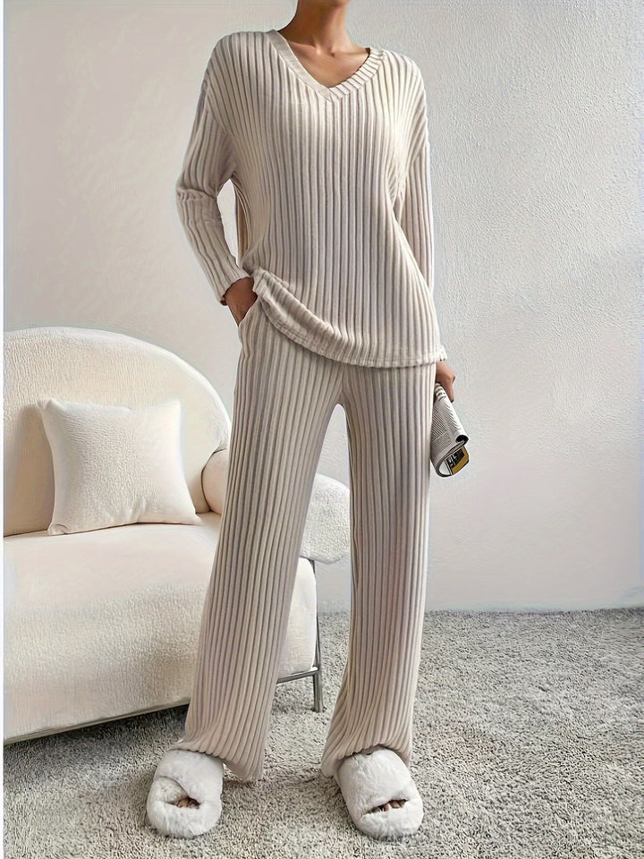 Casual set for women with ribbed texture Lune London