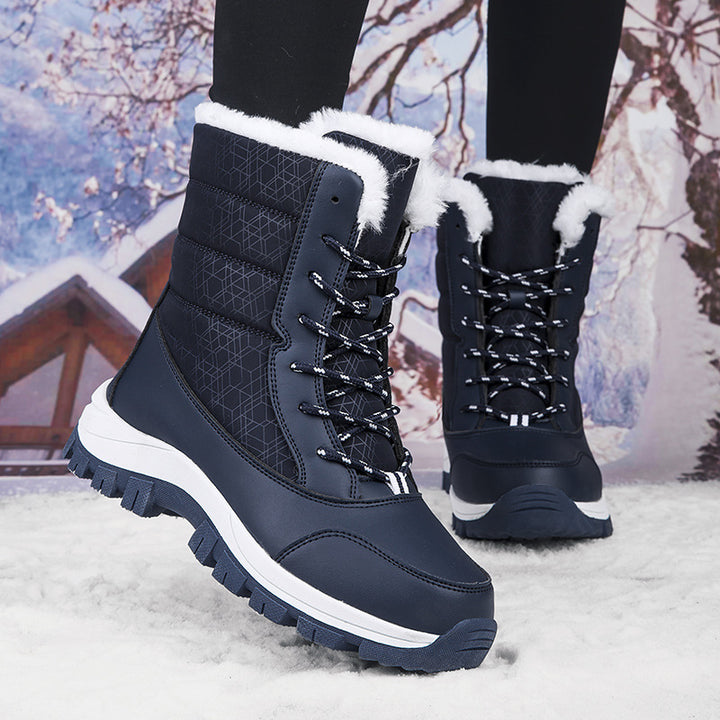 Women’s winter boots with non-slip sole and warm lining Lune London