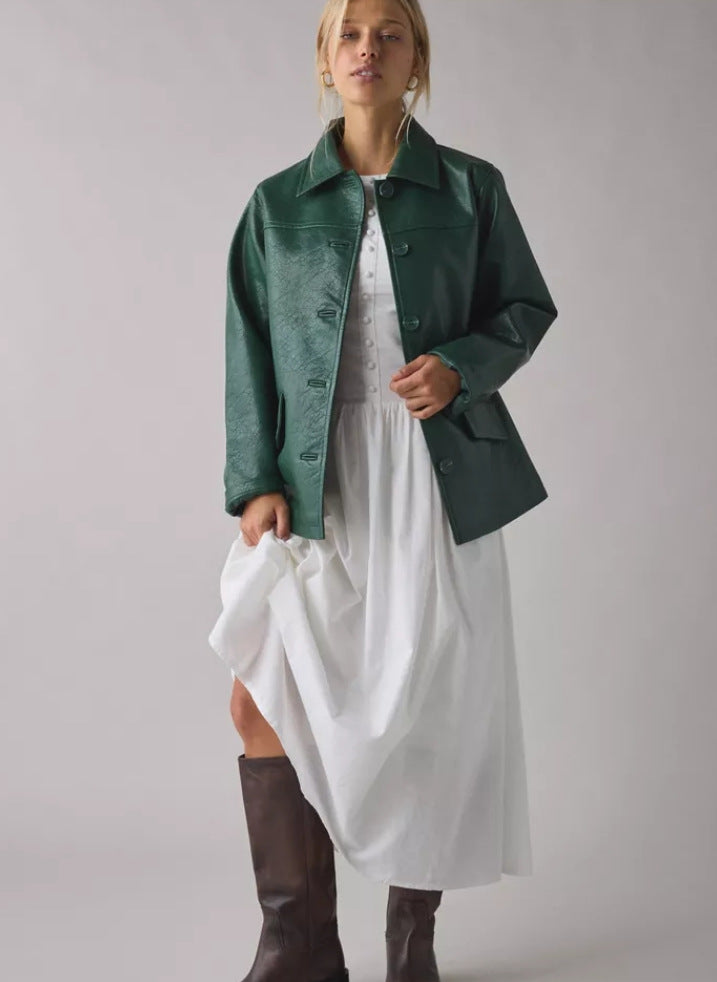 Veste en cuir métallique pour femmes avec poches pratiques et coupe moderne Chic & Stil