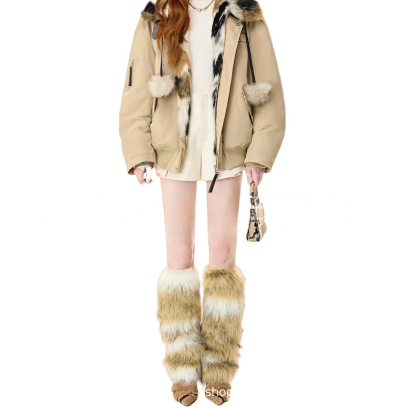 Ladies fashion winter coat with luxurious fur collar and kangaroo pocket Lune London