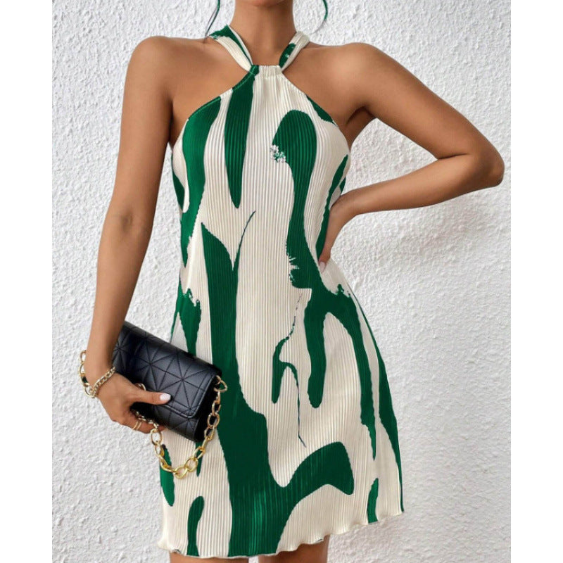 Short fashion dress for women with a refined backless design Lune London