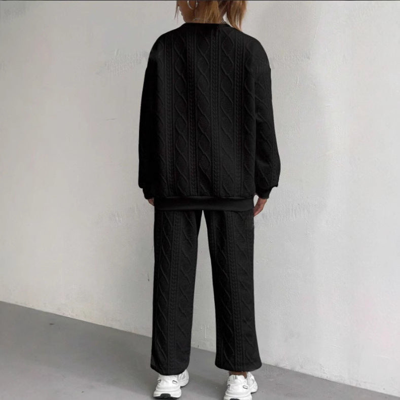 Chic and Style women's knit lounge set
