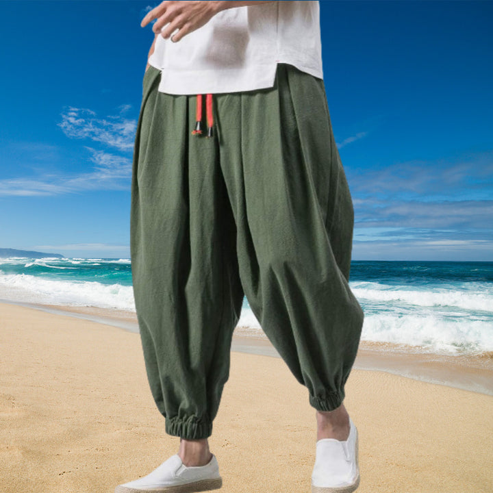 Casual pants for men with an elastic waistband and practical pockets Lune London