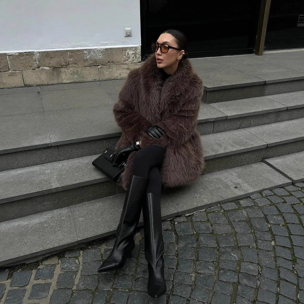 Ladies chic and stylish fur coat