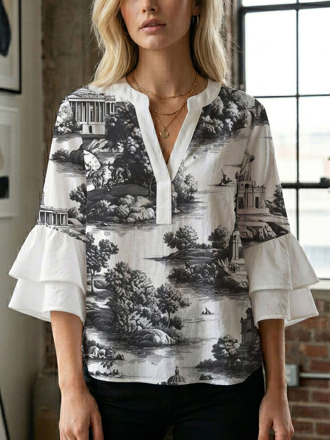 Ladies blouse with beautiful floral design Lune London