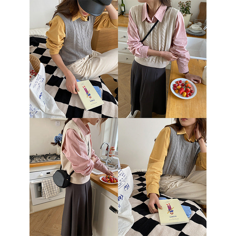 Ladies elegant blouse with precise fit and fine details Chic & Stil