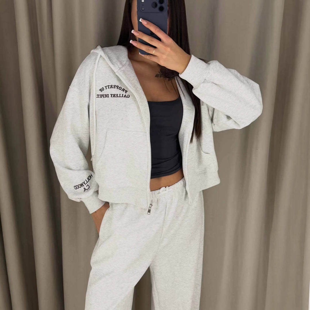 Ensemble de survêtement féminin tendance avec un grand confort et une coupe décontractée Chic & Stil