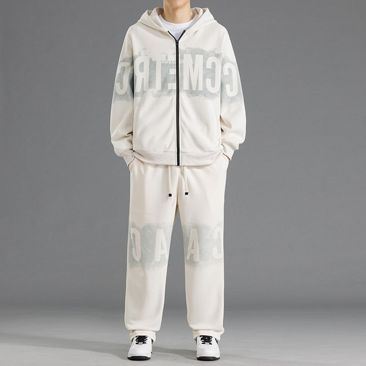 Men's sports suit with an innovative design and practical pockets Lune London