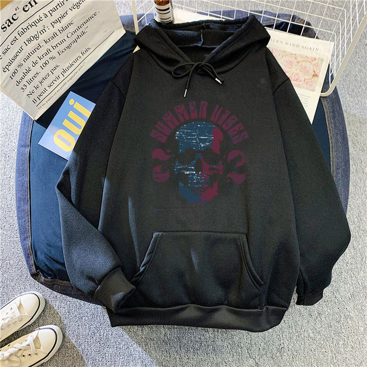Women's hoodie with artistic skull design Chic & Stil