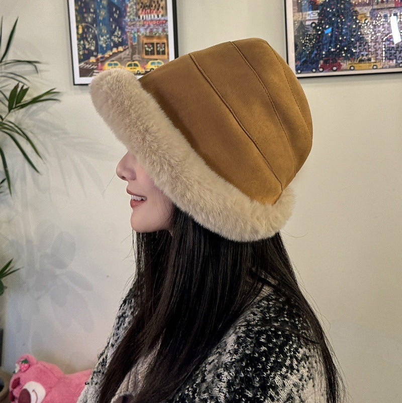 Ladies Warm and Elegant Fur Hat Lune London
