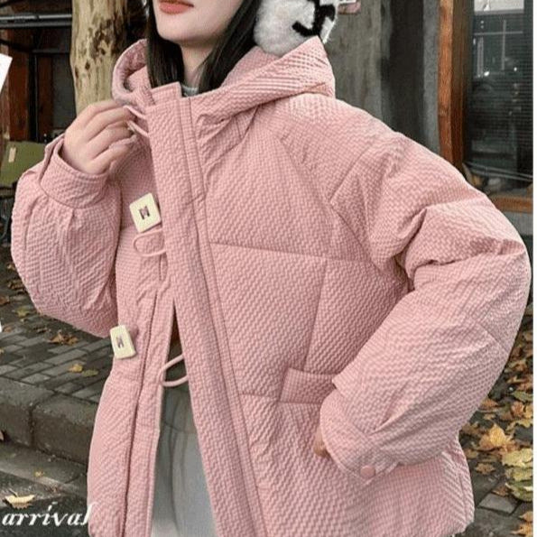 Doudoune feminine d'hiver avec capuche et boutons décoratifs Chic & Stil