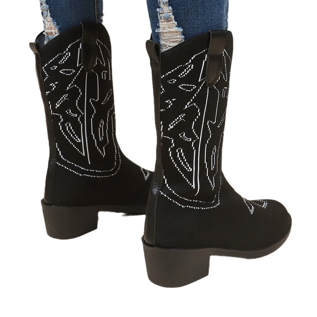 Women's cowboy boots with an artistic embroidered pattern and a sturdy heel Lune London