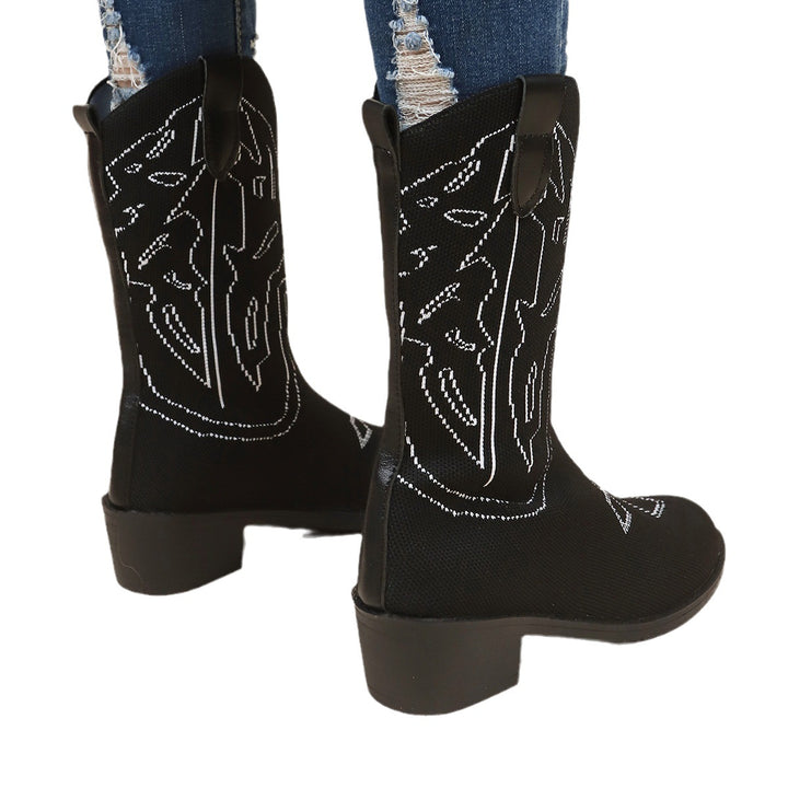 Women's cowboy boots with an artistic embroidered pattern and a sturdy heel Lune London