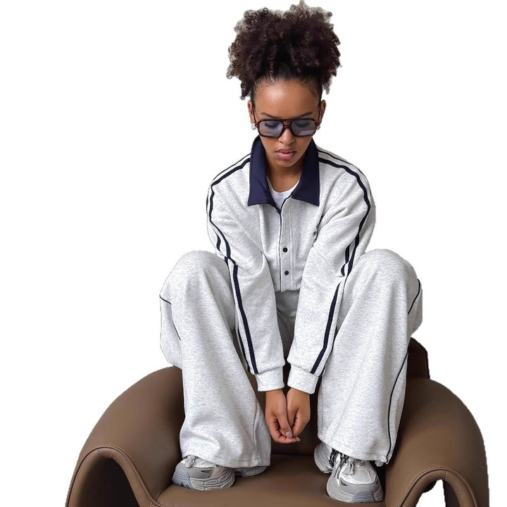 Women’s sporty leisure set with a trendy collar and wide legs Lune London