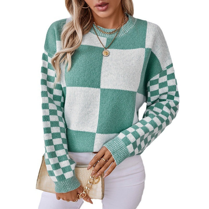 Trendy women's sweater with plaid pattern and relaxed fit Lune London