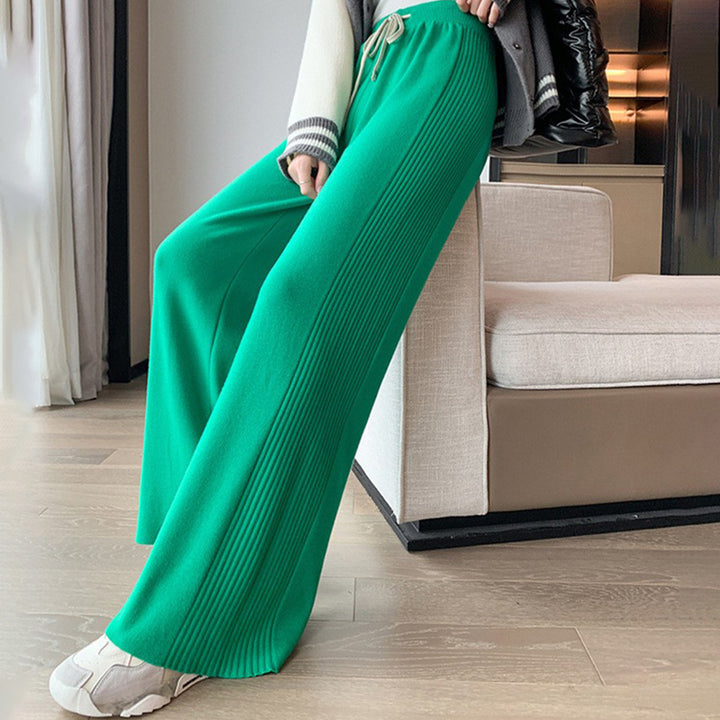 Pantalons confort plissés pour femmes avec taille élastique et jambes larges Chic & Stil