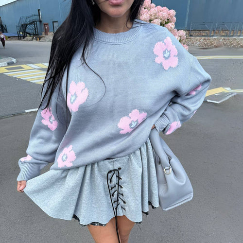 Knitted sweater for women with floral pattern and relaxed fit Lune London