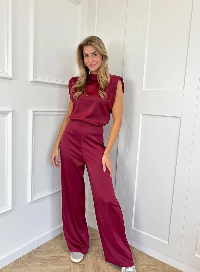Ladies elegant jumpsuit with narrow collar and side zipper Lune London