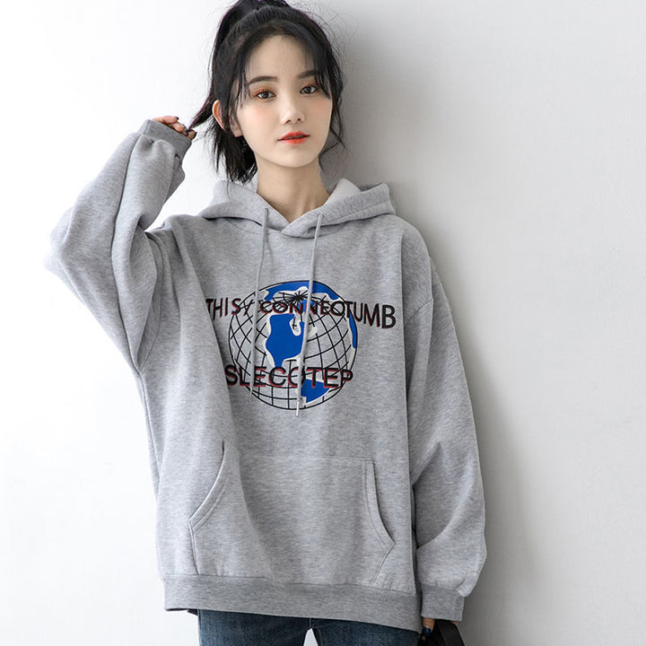Women's Hoodie with Modern World Map Design Chic & Stil
